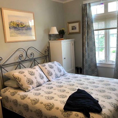 Lake George Boathouse Waterfront Lodging Bolton Landing Ngoại thất bức ảnh
